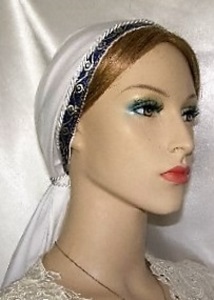 White Batiste Jacquard Band Tiechel Scarf Headcovering