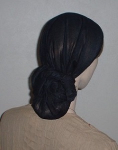 Black Sheer Mitpachat Headcovering
