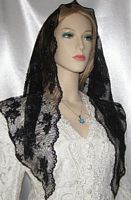 Black Untrimmed Chantilly Sheer Mantilla Veil