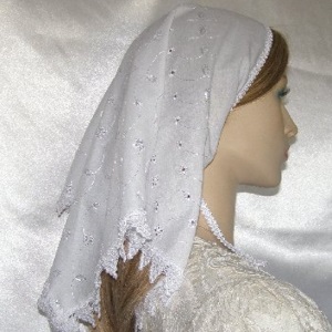 White Eyelet White Venise Trimmed Tiechel Scarf Headcovering