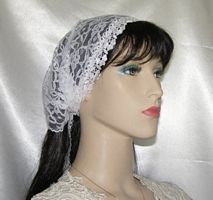 Yehudit White Lace Mimkhatah Kerchief Headcovering